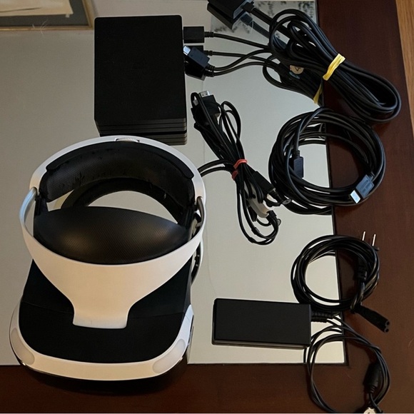 PS4 VR - Headset Bundle (“as-is” - see description for details)